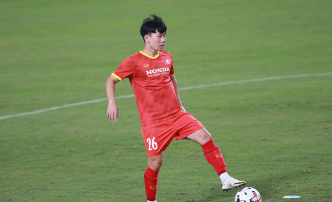 Nhịp đập sân cỏ: Minh Vương ở lại phố núi